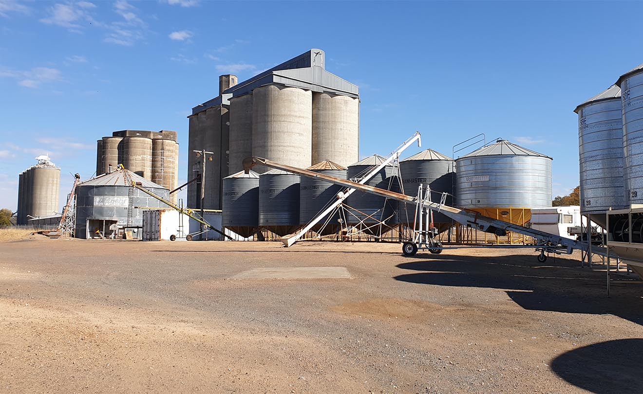 Farm with many grain silos